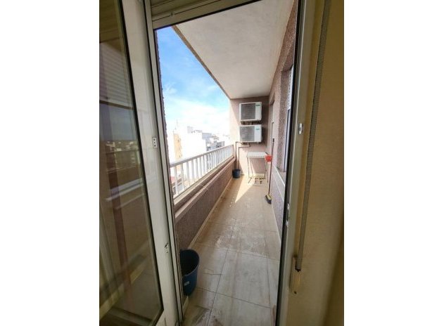 Resale - Apartment / flat - Torrevieja - Habaneras