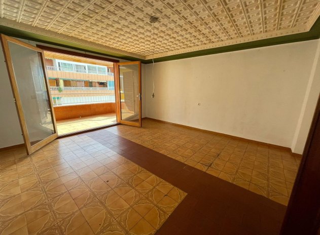 Resale - Apartment / flat - Torrevieja - Los balcones