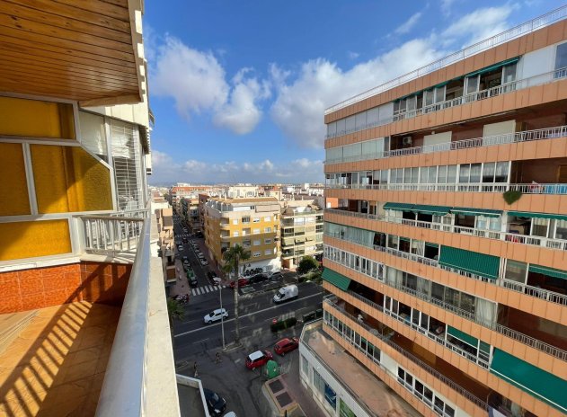 Resale - Apartment / flat - Torrevieja - Los balcones