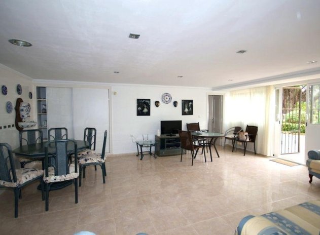 Resale - Villa - Orihuela Costa - Altos de Campoamor