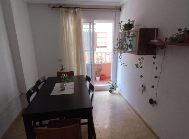 Reventa - Apartamento / piso - Torrevieja - Estacion de autobuses