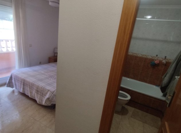 Reventa - Apartamento / piso - Torrevieja - Estacion de autobuses