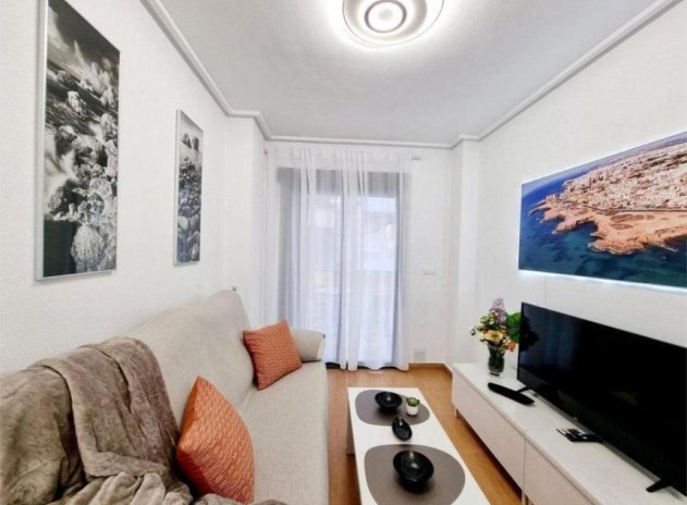 Resale - Apartment / flat - Torrevieja - Estacion de autobuses