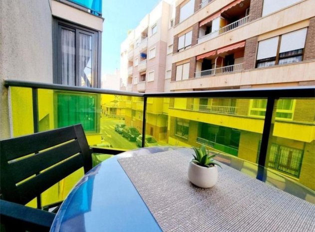 Resale - Apartment / flat - Torrevieja - Estacion de autobuses