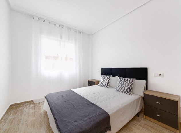 Herverkoop - Appartement / flat - Torrevieja - Centro