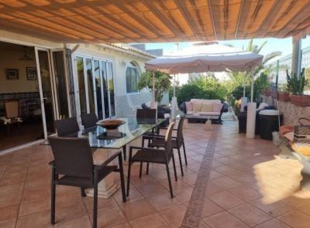 Resale - Villa - Orihuela Costa - Las Filipinas