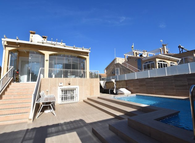 Herverkoop - Villa - Torrevieja - Los altos