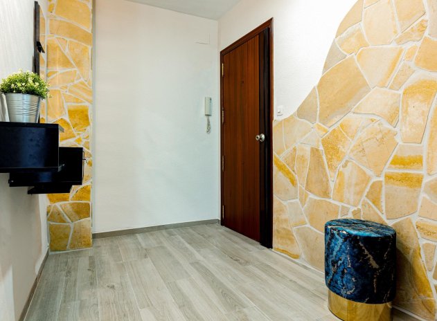 Resale - Apartment / flat - Denia - Casco urbano