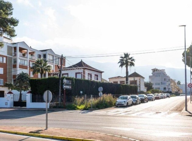 Herverkoop - Terraced house - Denia - Puerto