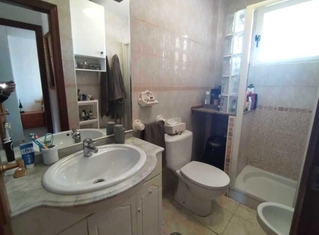 Resale - Apartment / flat - Torrevieja - Playa de los locos