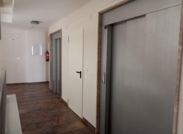 Resale - Apartment / flat - Orihuela Costa - La Zenia