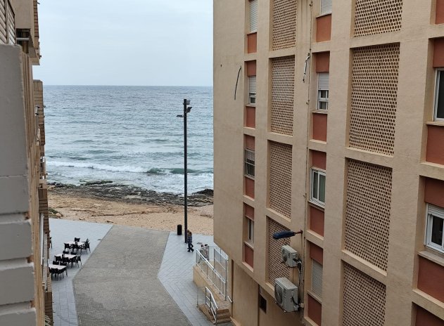 Herverkoop - Appartement / flat - Torrevieja - Playa del cura