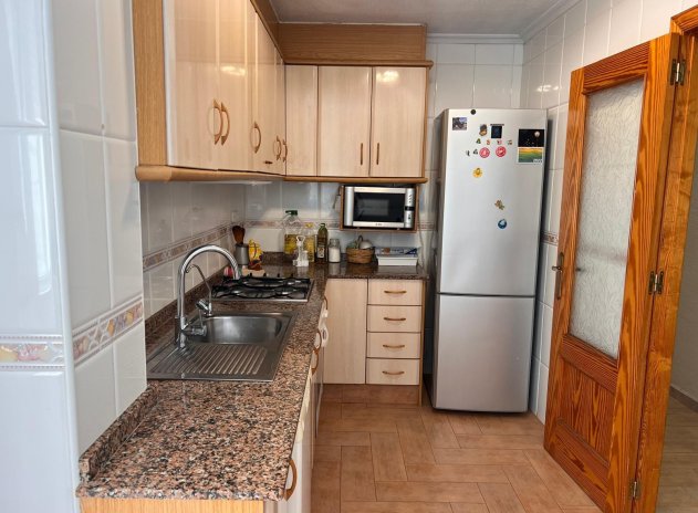 Resale - Apartment / flat - Los Montesinos - Centro