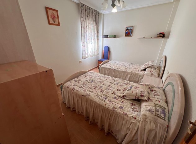 Resale - Apartment / flat - Los Montesinos - Centro