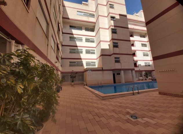 Resale - Apartment / flat - Torrevieja