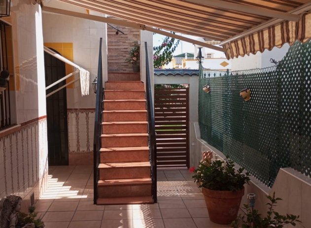 Resale - Bungalow - Torrevieja - Los altos