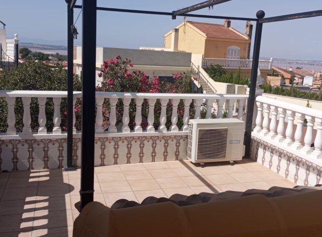 Resale - Bungalow - Torrevieja - Los altos