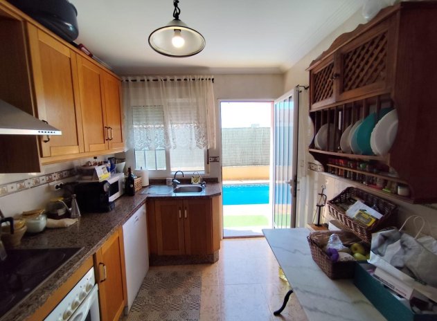 Herverkoop - Villa - Torrevieja - La Mata