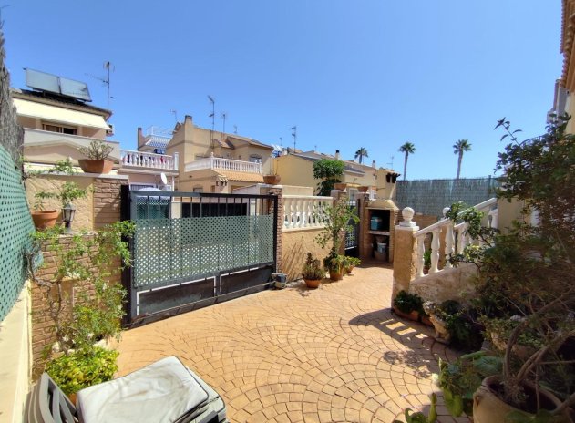 Herverkoop - Villa - Torrevieja - La Mata