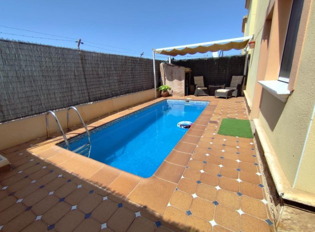 Herverkoop - Villa - Torrevieja - La Mata