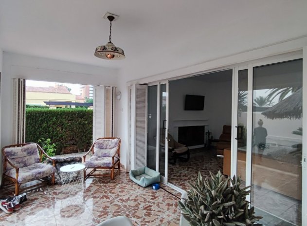 Resale - Villa - Torrevieja - La veleta