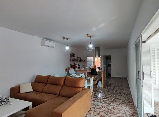 Resale - Villa - Torrevieja - La veleta