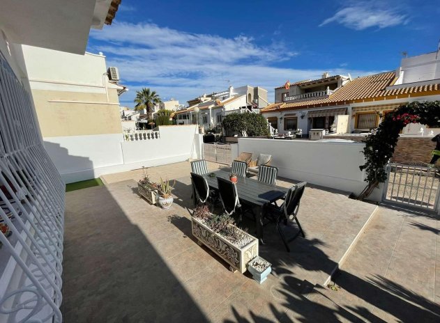 Resale - Villa - Orihuela Costa - Las Mimosas