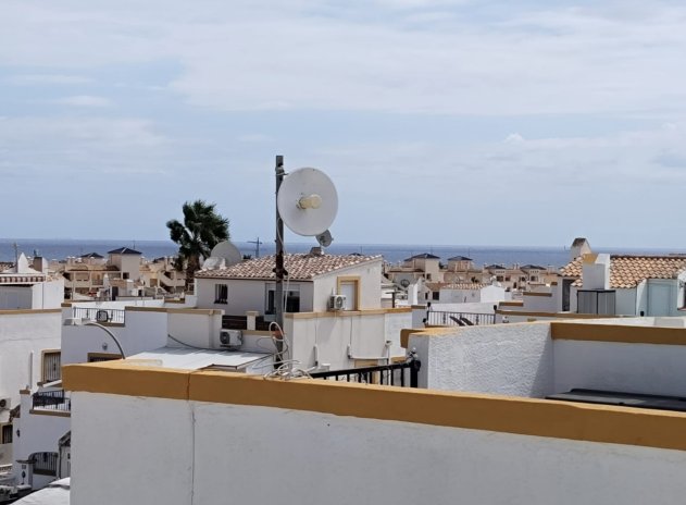 Resale - House - Quad - Orihuela Costa - La Florida