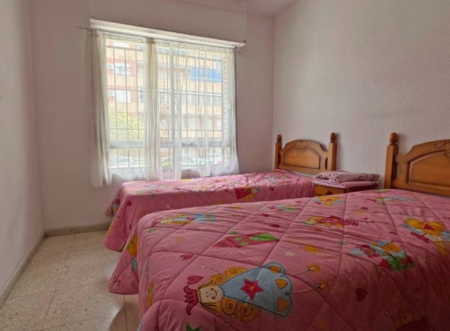 Reventa - Apartamento / piso - Torrevieja - El Acequión - Los Náufragos