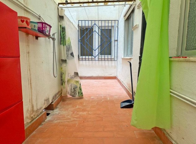 Reventa - Apartamento / piso - Torrevieja - El Acequión - Los Náufragos