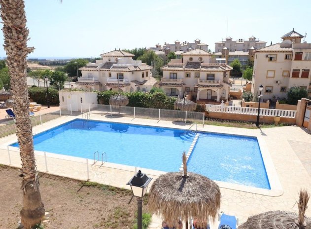 Resale - Terraced house - Orihuela Costa - Montezenia