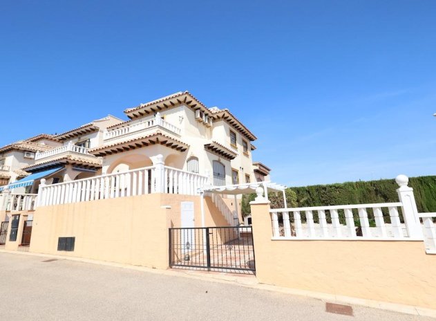 Resale - Terraced house - Orihuela Costa - Montezenia