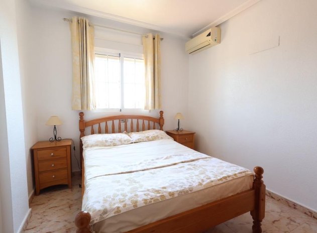 Resale - Terraced house - Orihuela Costa - Montezenia