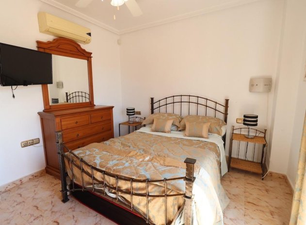 Resale - Terraced house - Orihuela Costa - Montezenia