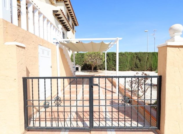 Resale - Terraced house - Orihuela Costa - Montezenia