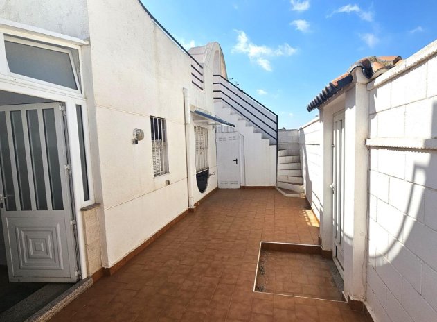 Resale - Bungalow - Torrevieja - Doña ines