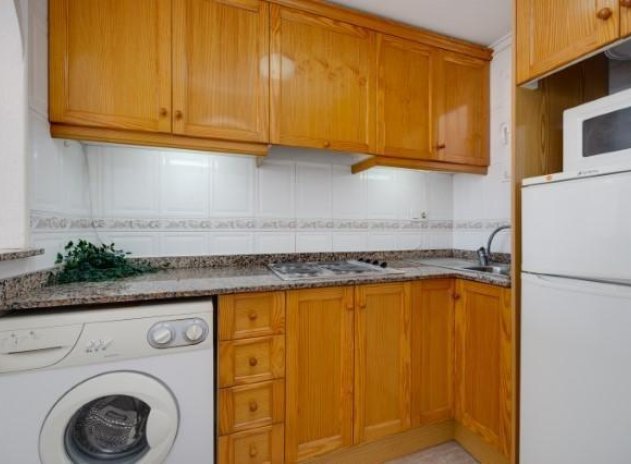 Resale - Apartment / flat - Torrevieja - Centro