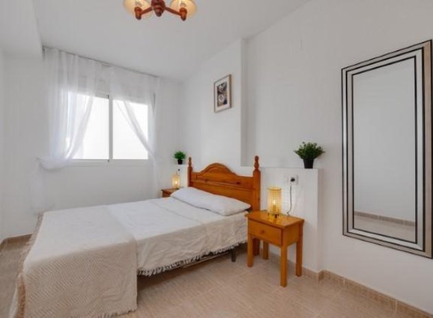 Resale - Apartment / flat - Torrevieja - Centro