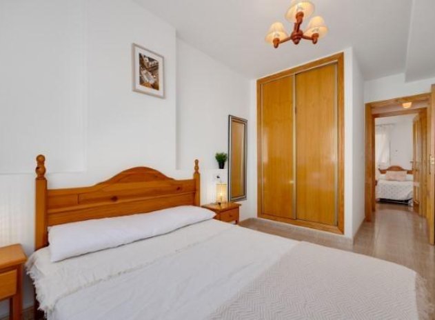 Resale - Apartment / flat - Torrevieja - Centro