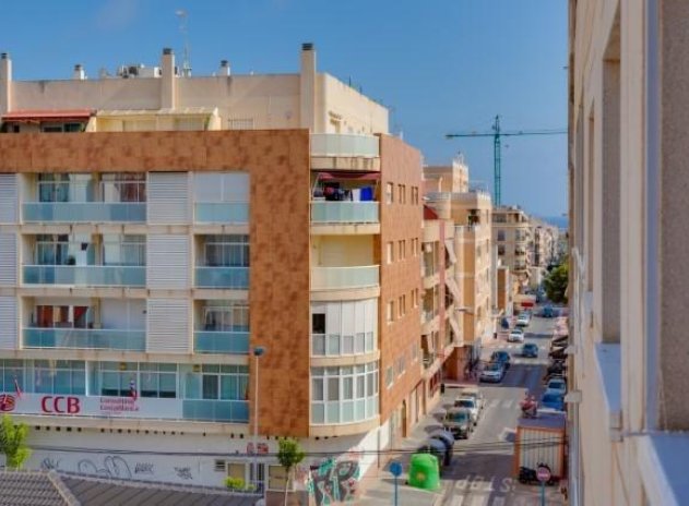 Resale - Apartment / flat - Torrevieja - Centro