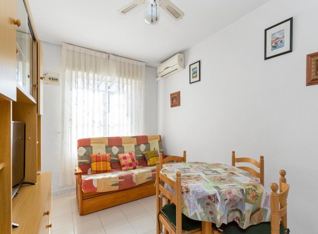 Reventa - Apartamento / piso - Torrevieja - Los balcones