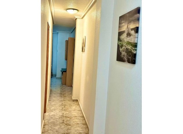 Resale - Apartment / flat - Torrevieja - Centro