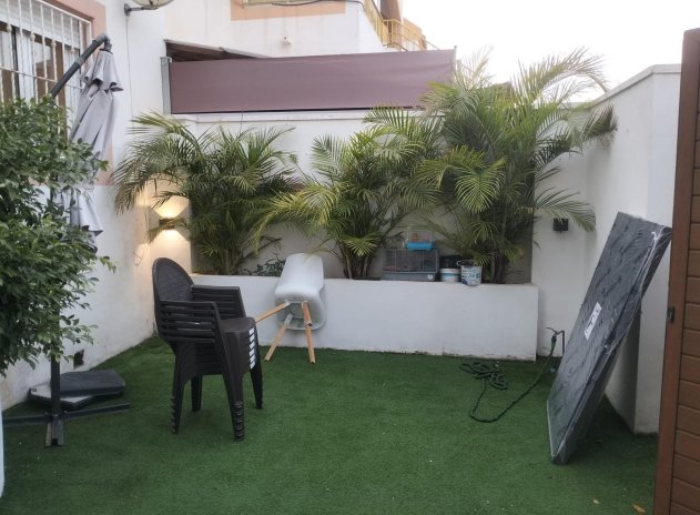 Wiederverkauf - Terraced house - Torrevieja - Torretas