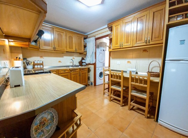 Resale - Apartment / flat - Torrevieja - Puerto