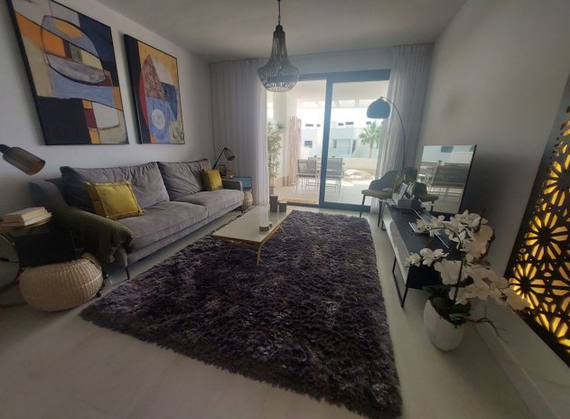 Resale - Apartment / flat - Estepona - Costa del Sol