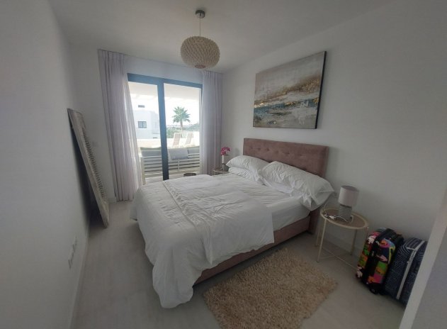 Resale - Apartment / flat - Estepona - Costa del Sol