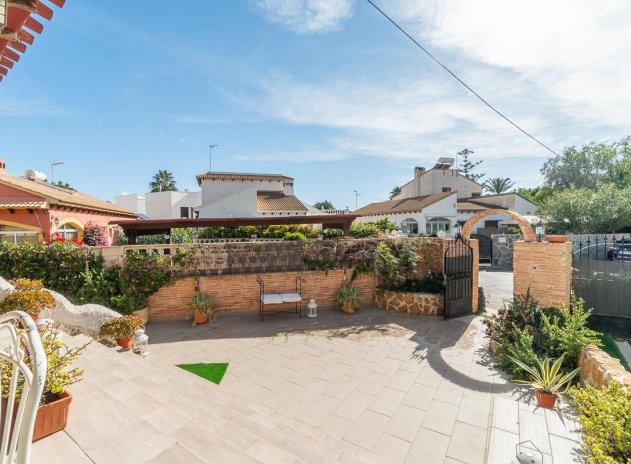 Revente - Villa - Orihuela Costa - Punta Prima