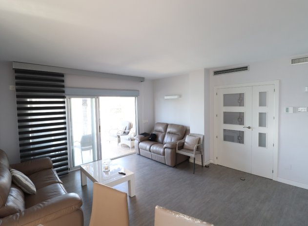 Resale - Apartment / flat - Torrevieja - Playa Del Cura