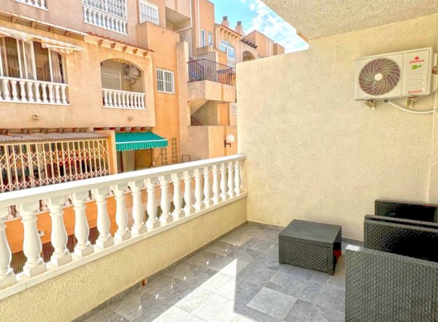 Reventa - Apartamento / piso - Torrevieja - Playa del Cura