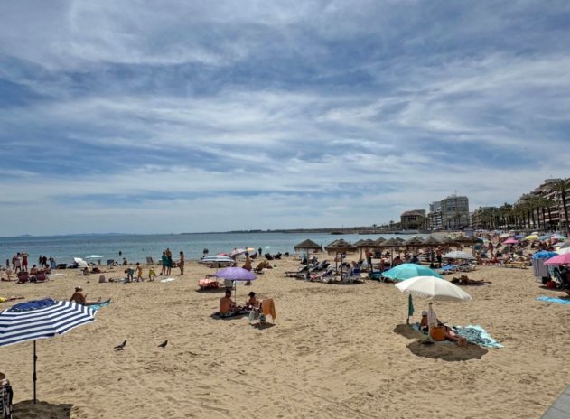 Wiederverkauf - Wohnung - Torrevieja - Playa del Cura